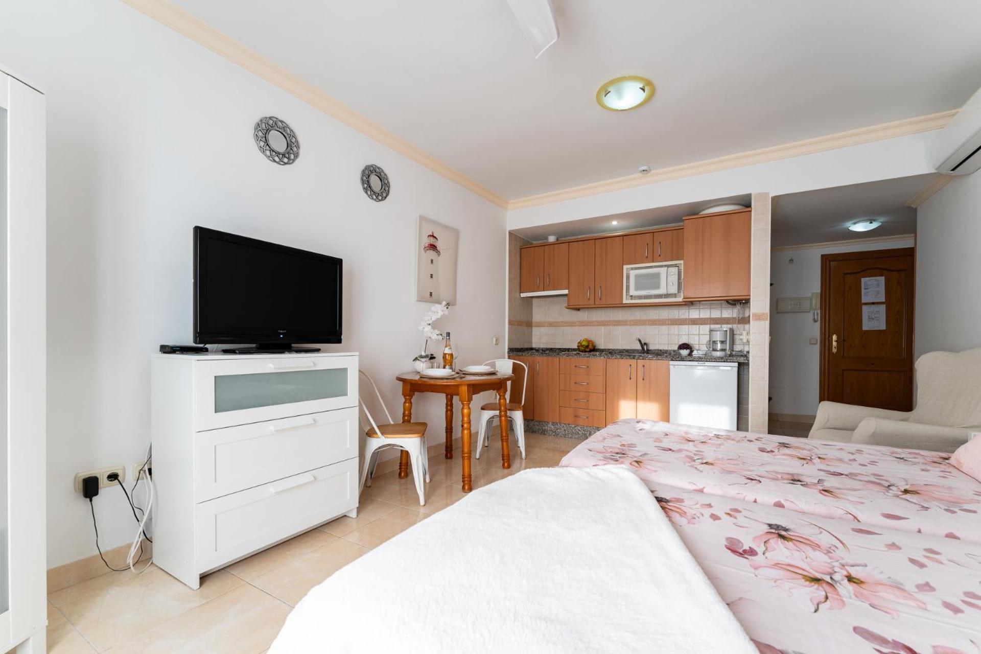 טורמולינוס Malagasuite El Levante Apartments מראה חיצוני תמונה