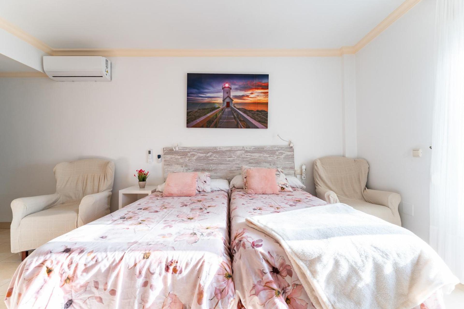 טורמולינוס Malagasuite El Levante Apartments חדר תמונה