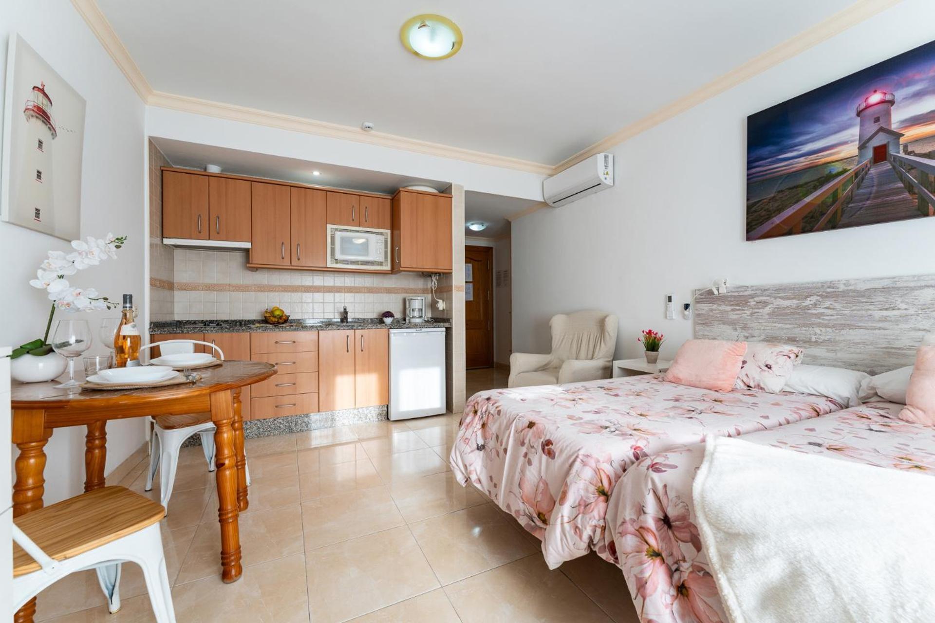 טורמולינוס Malagasuite El Levante Apartments חדר תמונה