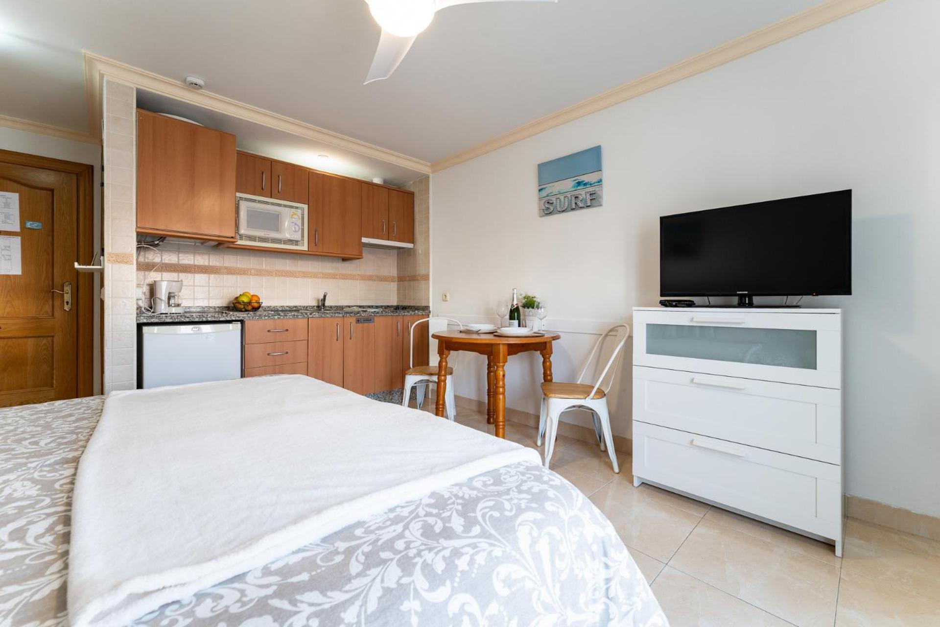 טורמולינוס Malagasuite El Levante Apartments חדר תמונה