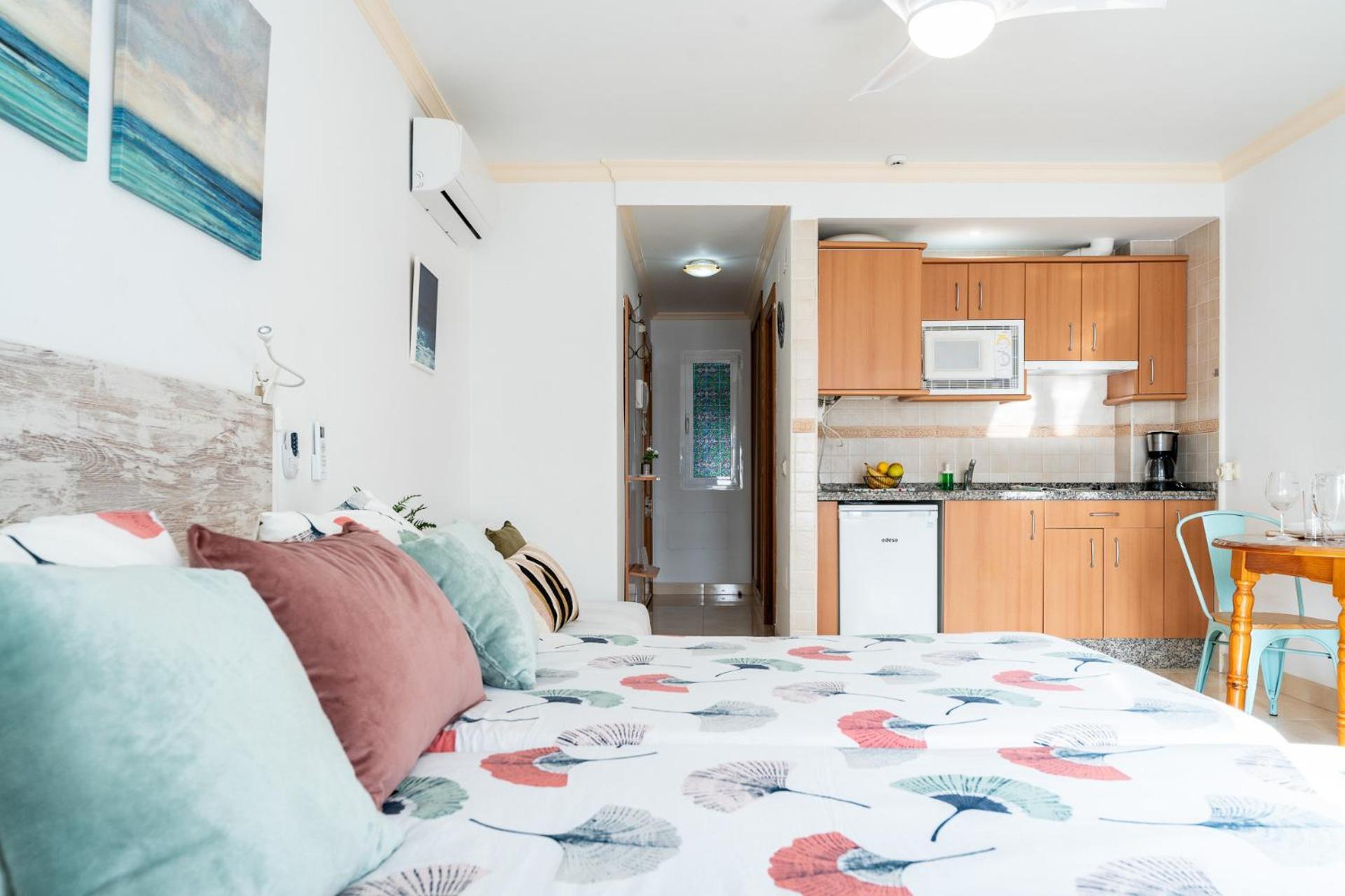 טורמולינוס Malagasuite El Levante Apartments מראה חיצוני תמונה