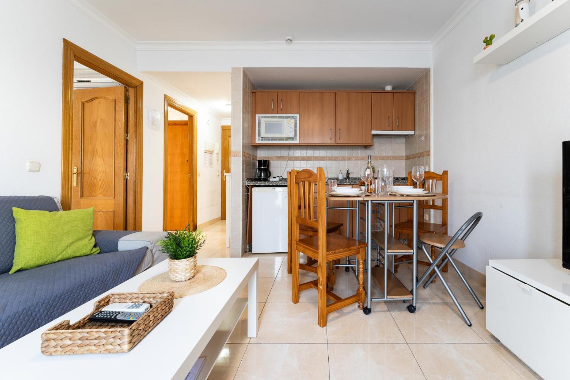 טורמולינוס Malagasuite El Levante Apartments מראה חיצוני תמונה